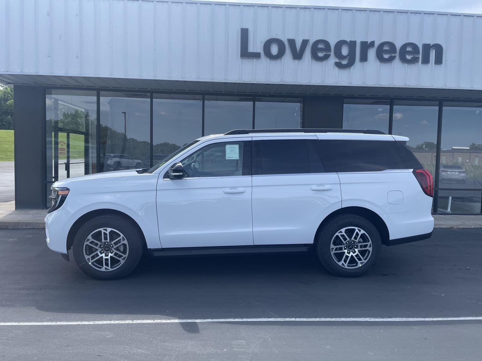 2026 Ford Expedition Active in Oxford White — front three-quarter view